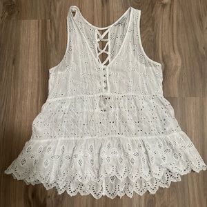 White American Eagle Flowy Tank Top